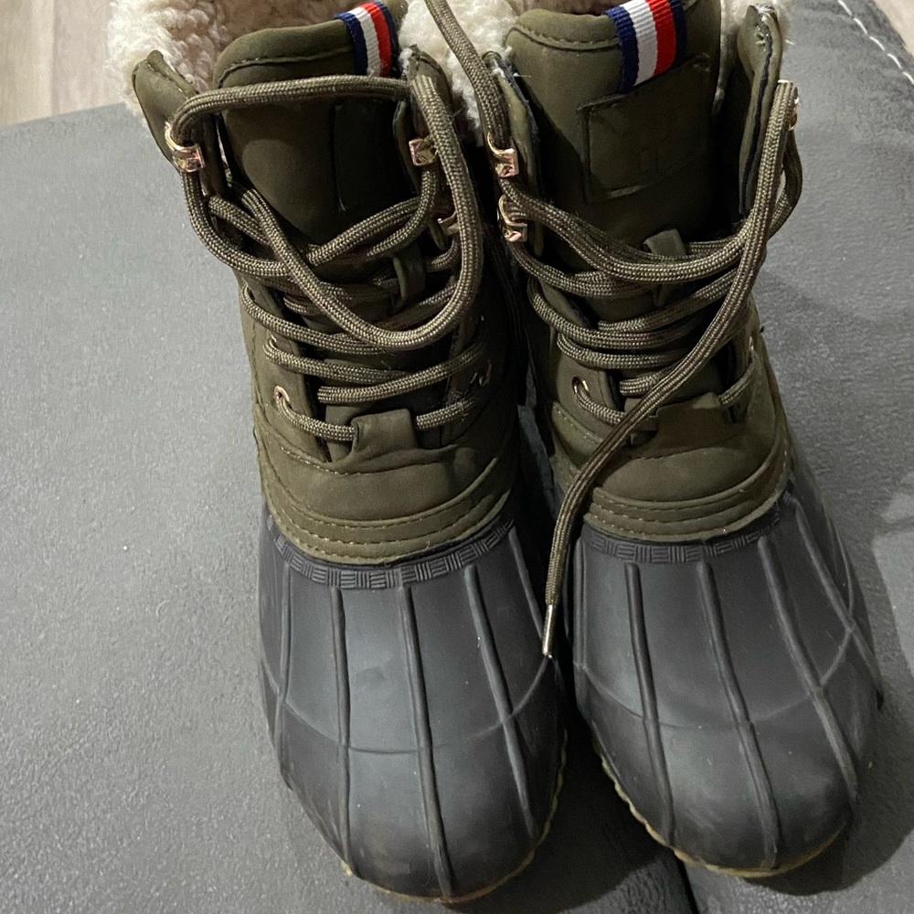 Tommy Hilfiger Green Winter & Rain Boots